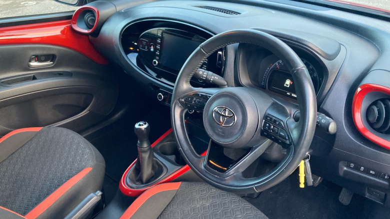 Toyota Aygo X 1.0 VVT-i Edge 5dr Petrol Hatchback